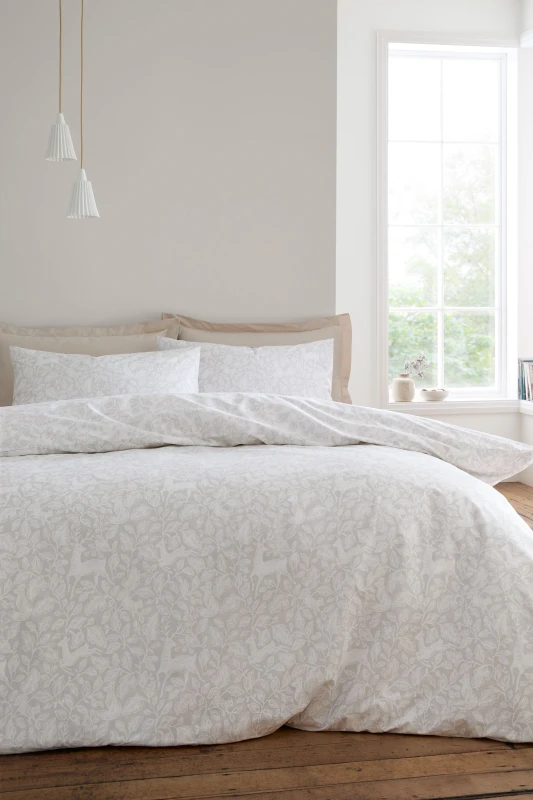 Image of Bianca 'Woodland' 200 Thread Count Cotton Reversible Duvet Cover Set in Natural Size: King Natural Unisex King