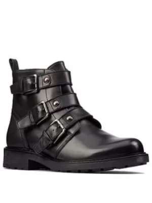 Image of Clarks Orinoco2 Stud Ankle Boot