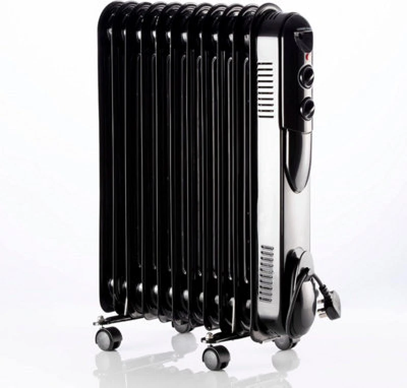 Image of Daewoo Daewoo 11 Fin 2500W Oil Filled Radiator Portable Electric Heater & Thermostat in Black One Size Unisex 5024996935905