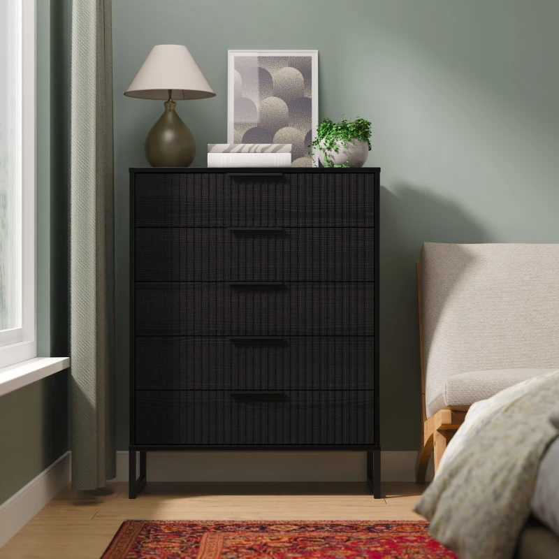 Image of Ready Assembled 2 U Menai 5 Drawer Chest (Ready Assembled) in Black Size: Large Black Unisex Large