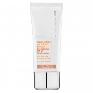 Image of Dr Dennis Gross Skincare Instant Radiance Sun Defense Broad Spectrum SPF40 - Light Medium 50ml