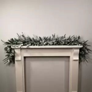 Image of 6ft (1.8m) Lapland Flocked Garland with PE and PVC Tips
