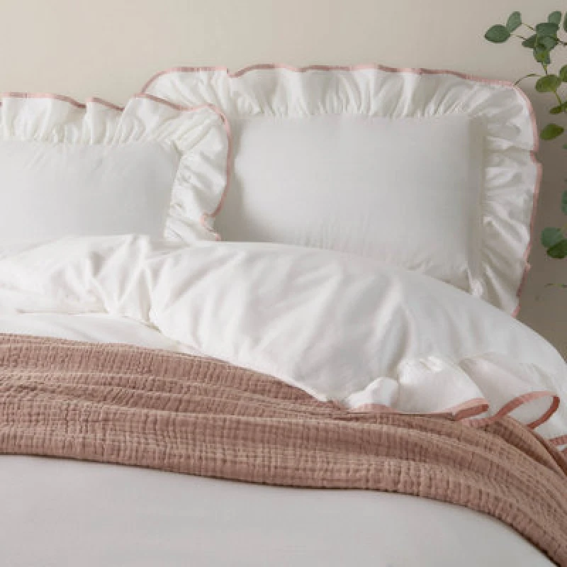 Image of Wylder Blousey Ruffled Cotton Pillowcase Pair