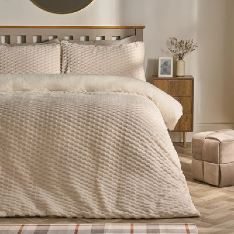 Image of OHS OHS Waffle Fleece Thermal Duvet Cover Soft Bedding Set in Cream Size: Single Cream Single Unisex 5027434222612