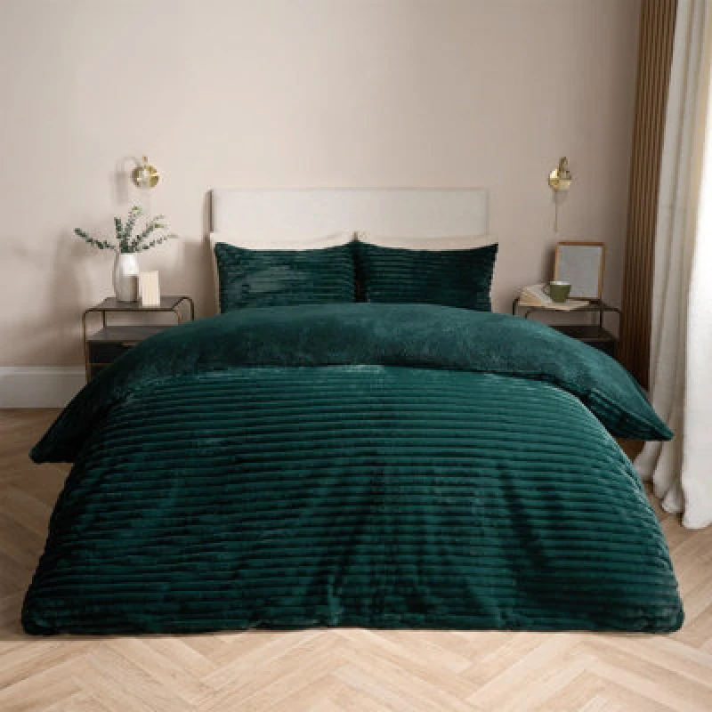 Image of OHS OHS Ribbed Duvet Cover Faux Fur Winter Warm Bedding Set in Green Size: King Green King Unisex 5027434189793