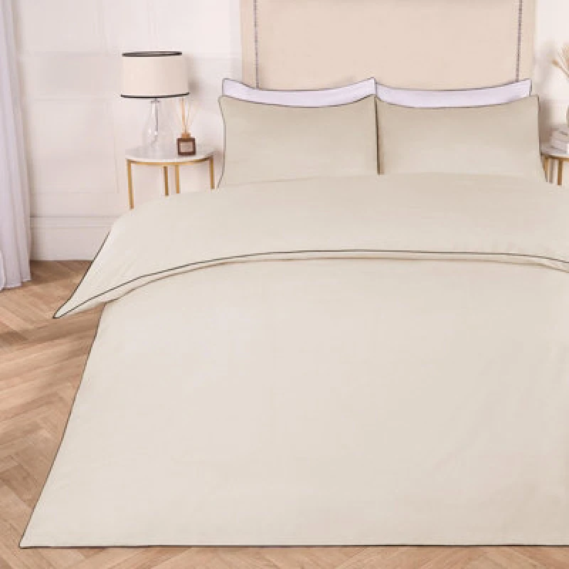Image of OHS OHS Piped Edge Bedding Set Soft Duvet Cover with Pillowcase in Cream Size: Super King Cream Super King Unisex 5027434204410