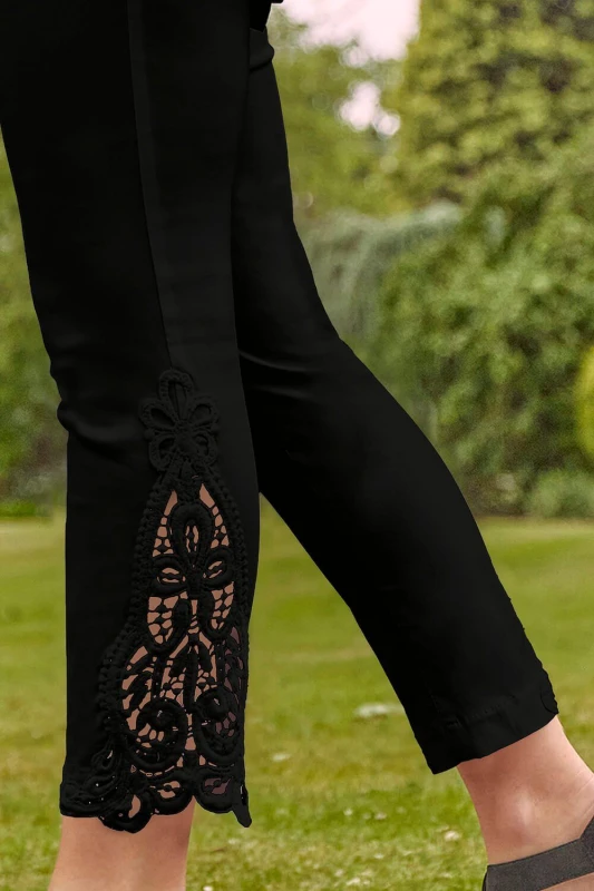 Image of Roman Womens Lace Insert Elastic Waist Crop Trousers in Black Size: 10 Black Female 10