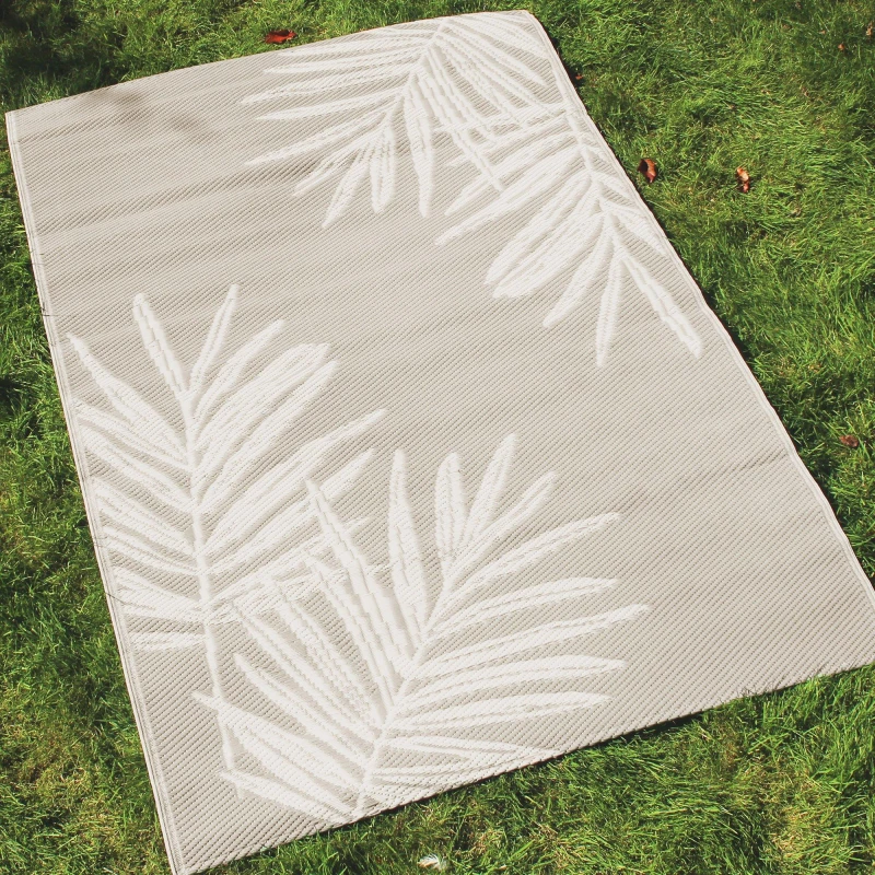 Image of Dreams & Drapes 'Tahiti' Large Leaf Design UV Resistant Outdoor Rug Natural