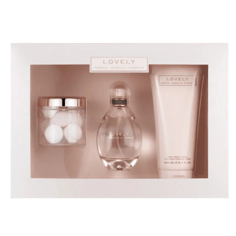 Image of Sarah Jessica Parker Lovely Gift Set 100ml Eau de Parfum + 200ml Body Lotion + 100g Bath Pearls