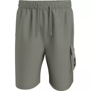 Image of Calvin Klein Jeans Badge Jogger Cargo Shorts - Green