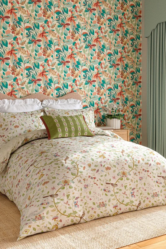 Image of Sanderson Sanderson 'Arils Garden' Cotton Duvet Cover Set in Olive Size: Double Olive Double Unisex 5016709704250