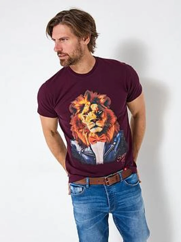 Image of Joe Browns Joe Browns Men Stylish Lion Graphic Tee in Maroon Size: Small Maroon S Male 5059953313045