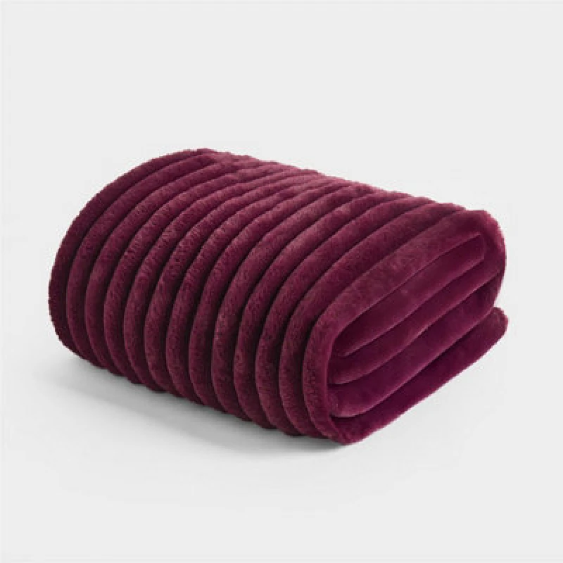 Image of OHS OHS Ribbed Faux Fur Throw Super Soft Fluffy Thick Fleece Bed Blanket in Burgundy Size: 125cm x 150cm Burgundy 125cm x 150cm Unisex 5027434227853