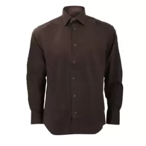 Image of Russell Collection Mens Long Sleeve Easy Care Fitted Shirt (15.5) (Chocolate)
