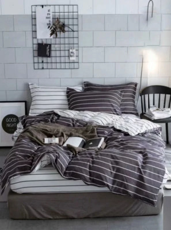 Image of Ezysleep Ezysleep Grey Stripe Printed Duvet Set Size: Single Grey Single Unisex 0721545589491