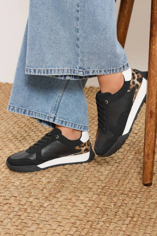Image of Yours Womens Leopard Print Runner Trainers In Extra Wide EEE Fit in Black Size: 4EEE Black Female 4EEE