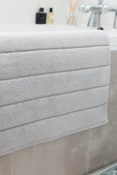 Image of Deyongs Luxe 800gsm Hotel Towel Silver