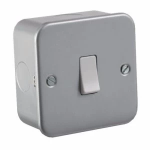 Image of KnightsBridge 10A 1G Intermediate 230V Metal Clad Switch