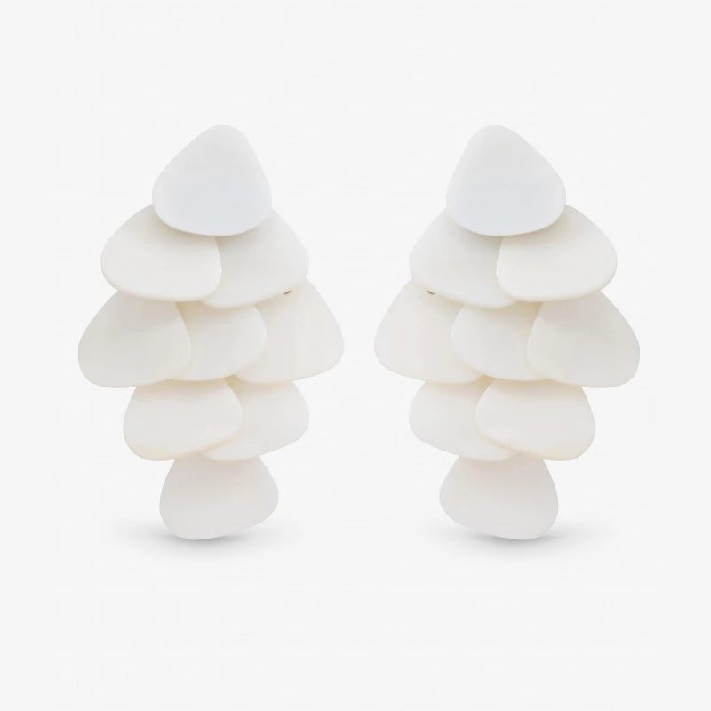 Image of Mood Statement Shell Droplet Earrings Gold female One Size