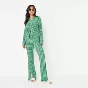 Image of Missguided Fitted Ruched Front Shirt Plisse Geo - Green