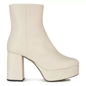 Image of NERF Hyper SMG Blaster