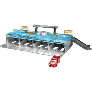 Image of Ultimate Launcher Carry Case with Lightning McQueen (Disney Pixar Cars) Toy Vehicle