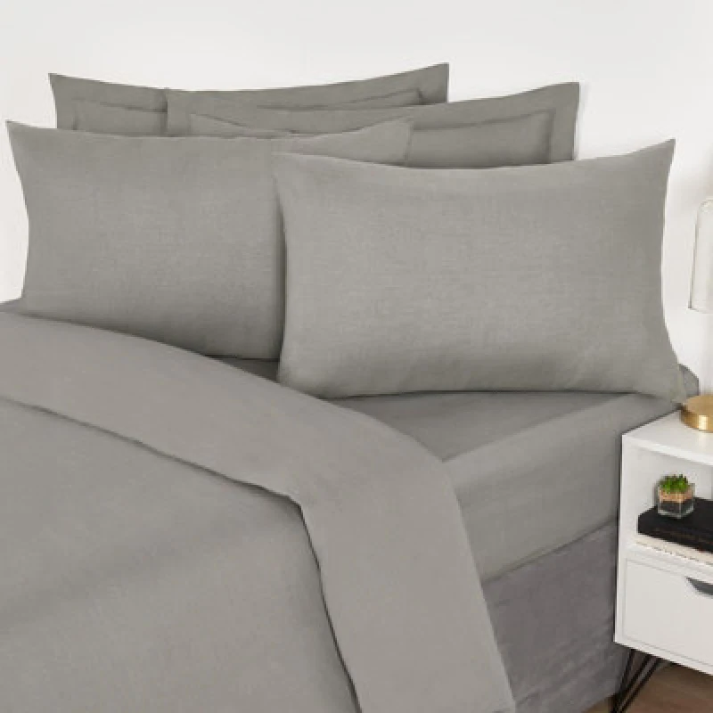 Image of OHS OHS 10 x Soft Cotton Housewife Pillowcases in Grey Grey One Size Unisex 5027434156405