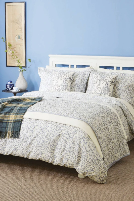 Image of Morris & Co 'Willow Bough' Cotton Percale Duvet Cover Set Size: Double Multicolor Unisex Double
