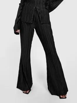 Image of Boohoo Plisse Flared Trouser - Black, Size 8, Women