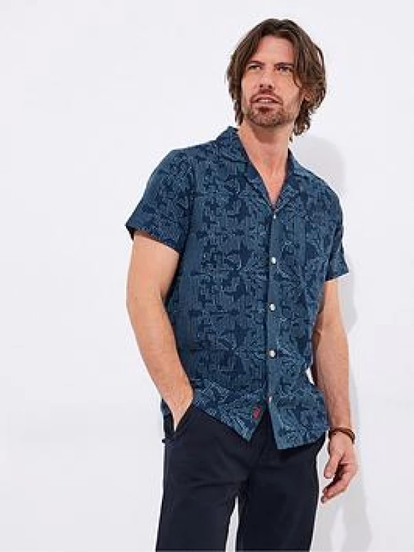 Image of Joe Browns Joe Browns Men Embroidered Linen Blend Embroidered Revere Collar Shirt in Navy Size: Small Navy S Male 5059953251361