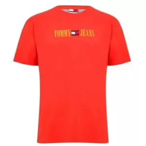 Image of Tommy Jeans Liner Logo T-Shirt - Red