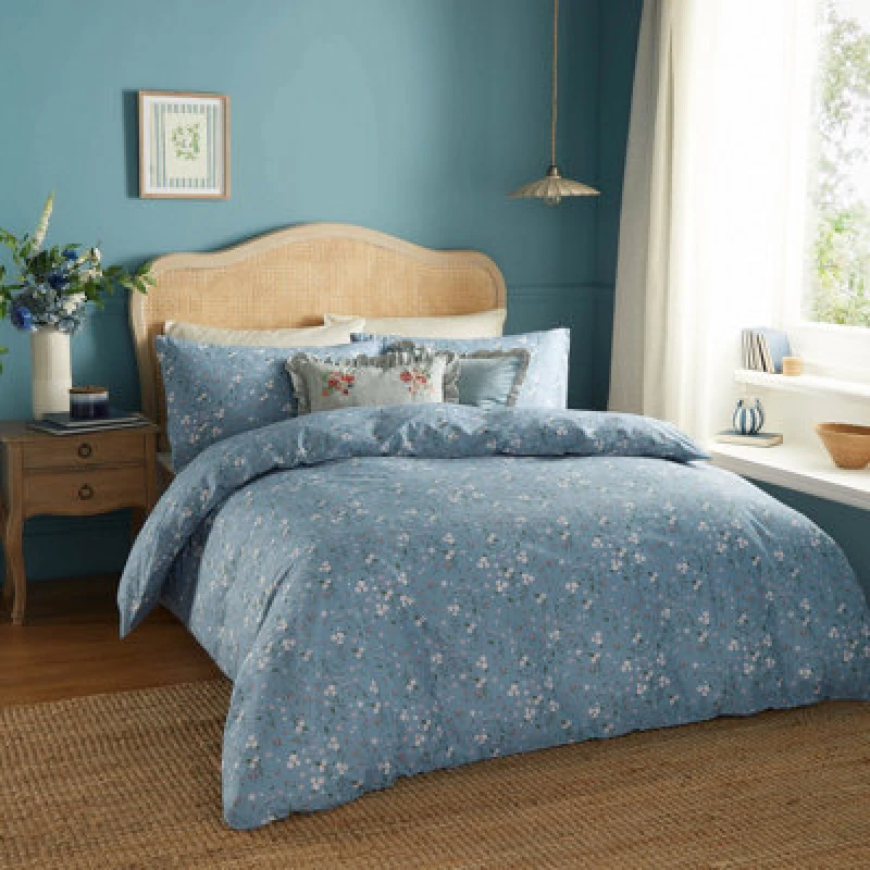 Image of Wylder Bronte Floral Duvet Set, Double, Blue