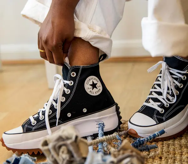 Image of Converse Classic Runstar Black And White Canvas Plain Hike Trainers, 6