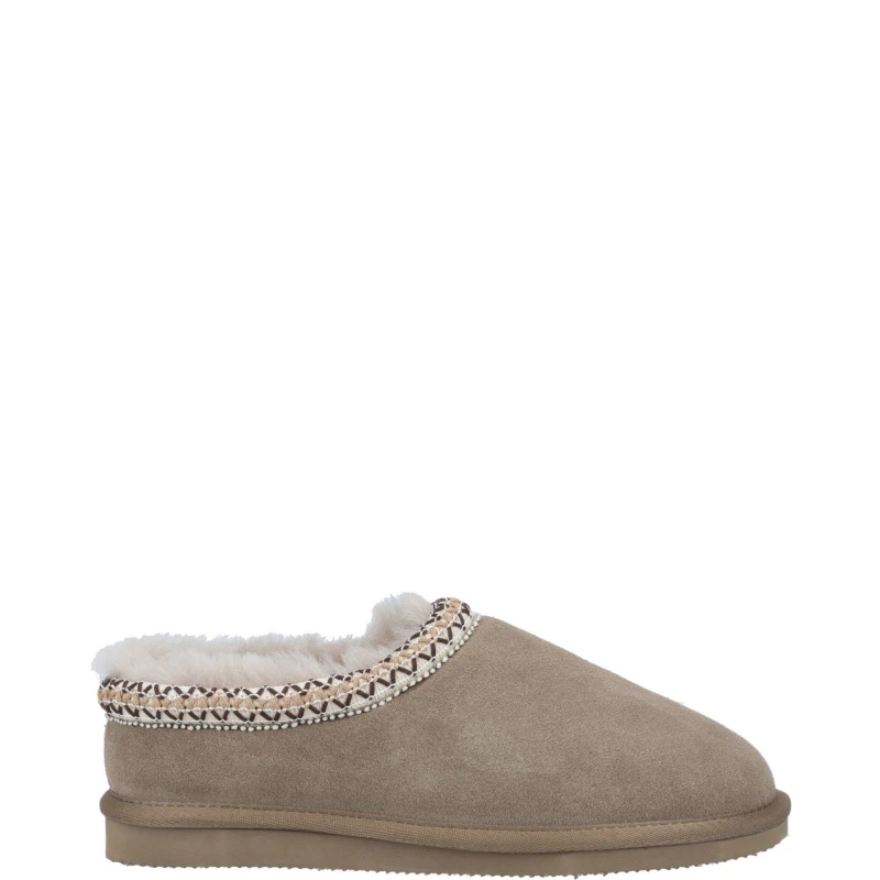 Image of Cotswold Womens Foxmoor Slip On Sheepskin Slippers - UK 4 Beige female GDE2813TAU4
