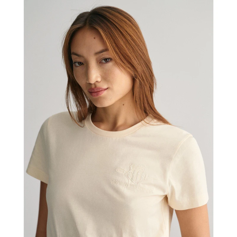 Image of Gant Tonal Archive Shield T-Shirt - Cream Cream 8