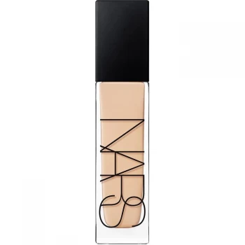 Image of Nars Natural Radiant Longwear Foundation - MONT BLANC
