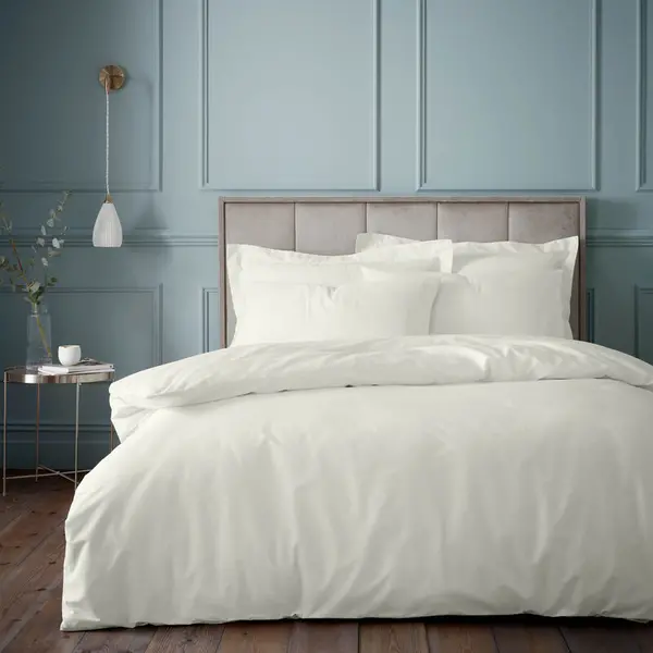 Image of BIANCA Bianca - Plain Dye 100% Egyptian Cotton 180 Thread Count Duvet Cover and Pillowcase Set, Cream, Double BD/57496/R/DQS/CR