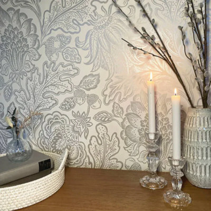 Image of BELGRAVIA DECOR Belgravia Fernhurst Trail Silver White Wallpaper Floral Metallic Feature Wall WL-1110