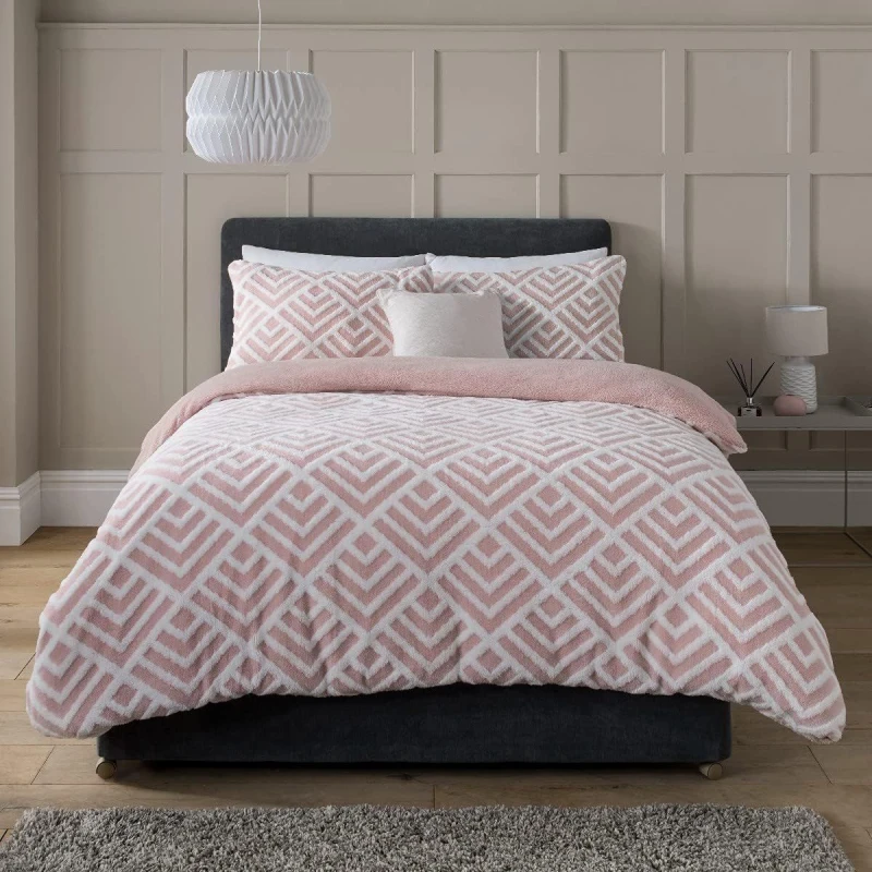 Image of Smart Living Smart Living Luxurious Geometric Jacquard Fleece Duvet Cover with Pillowcases in Pink Size: Super King Pink Super King Unisex 505624282