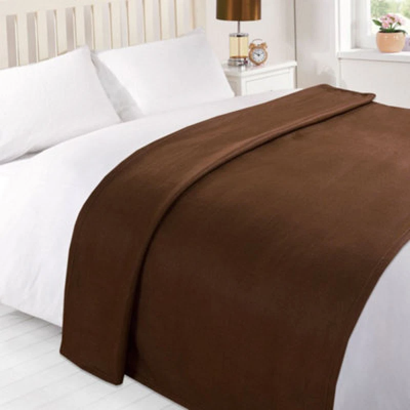 Image of OHS OHS Warm Plain Fleece Throw Over Bed Blanket in Chocolate Size: 120cm x 150cm Chocolate 120cm x 150cm Unisex 5027434088904