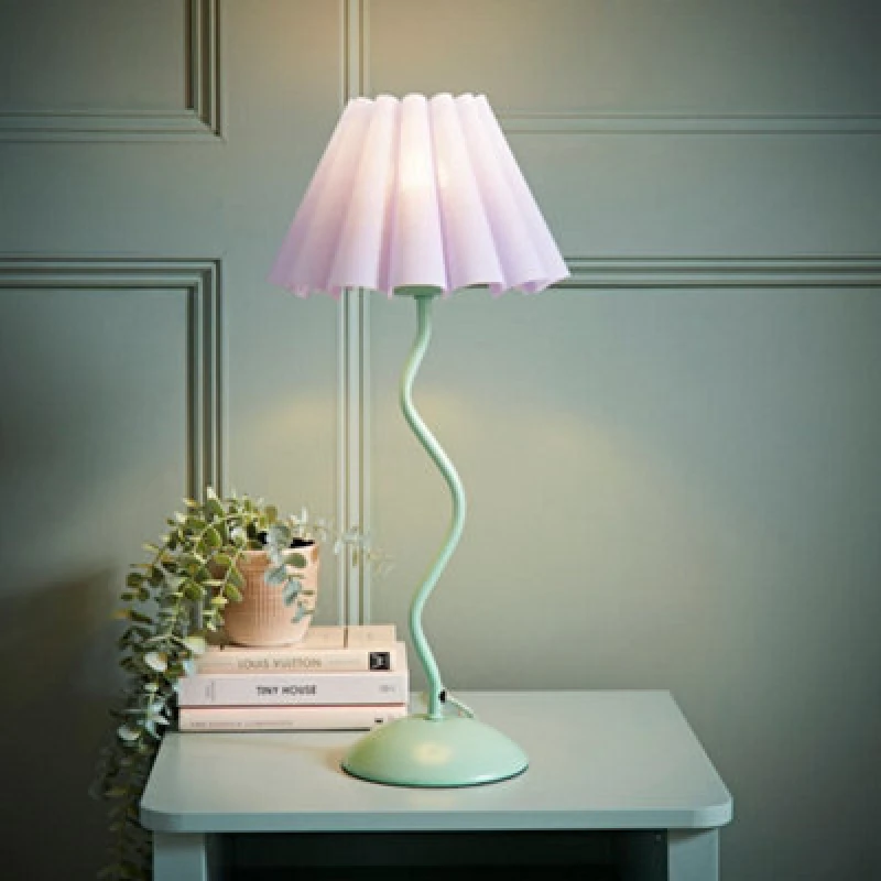 Image of ValueLights ValueLights Wiggle Lilac Pleated Scallop Lamp Shade Moss Green Metal Table Lamp Green One Size Unisex 5059406065309