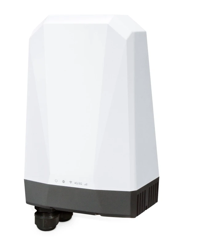 Image of PLANET IP68-rated Industrial 5G NR Outdoor Unit with 1-port - 1-Port g