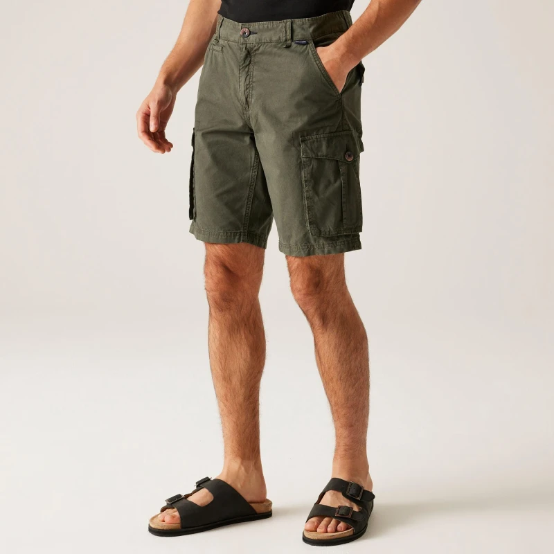 Image of Regatta Mens Shorebay II Cargo Shorts in Green Size: 40R Green Male 40R