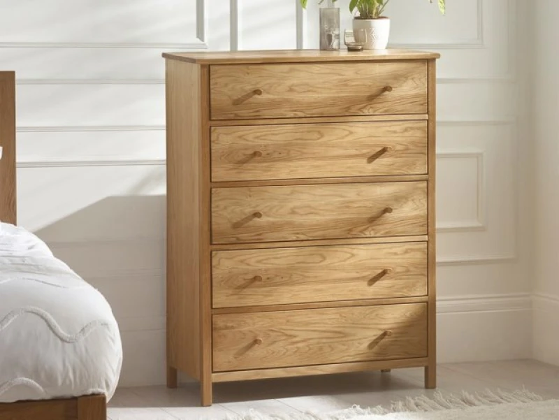 Image of Julian Bowen Coxmoor Oak 5 Drawer Chest of Drawers