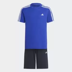 Image of T-Shirt/Shorts Outfit