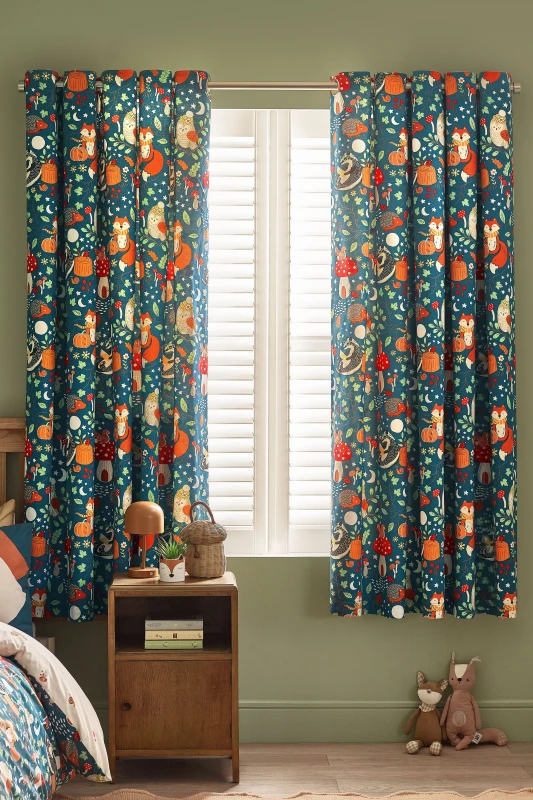 Image of Catherine Lansfield Fox and Woodland Friends Eyelet Curtains Curtains 168x183cm Green 73112315002