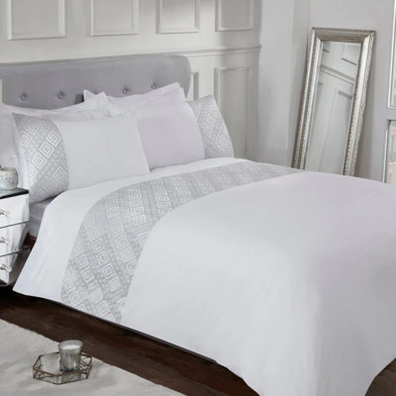 Image of Smart Living Smart Living 3D Geo Luxury Lurex Jacquard Cuff Panel Duvet Cover With Pillowcases in White Size: King White King Unisex 5056242801962