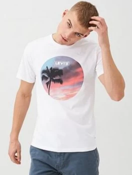 Image of Levis Beach Print Graphic T-Shirt - White Size M Men