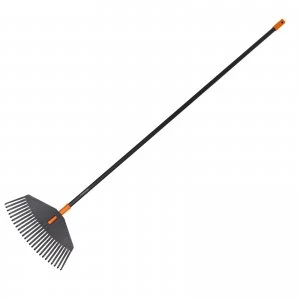 Image of Fiskars Solid Medium Leaf Rake