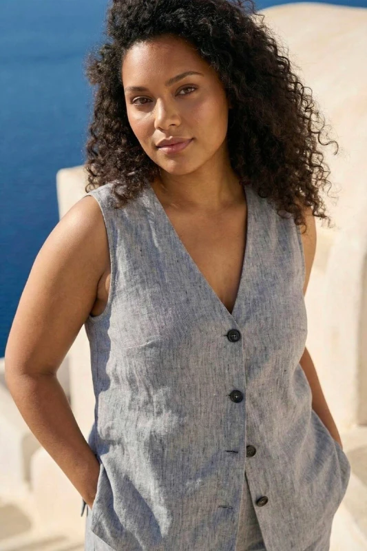 Image of Roman Womens Curve Buttoned Relaxed Waistcoat in Grey Size: 22-24 Grey Female 22-24